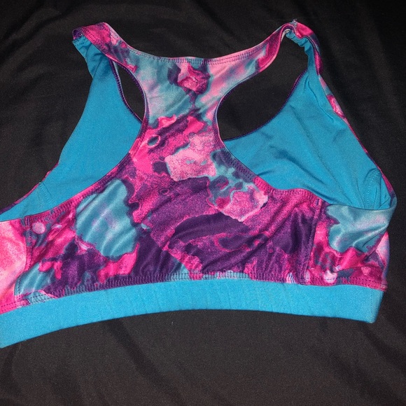 multi colored reebok sports bra - Picture 2 of 3